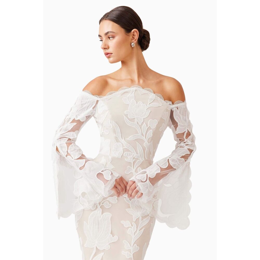 Elliatt Cream Floral Lace Off-Shoulder Dress